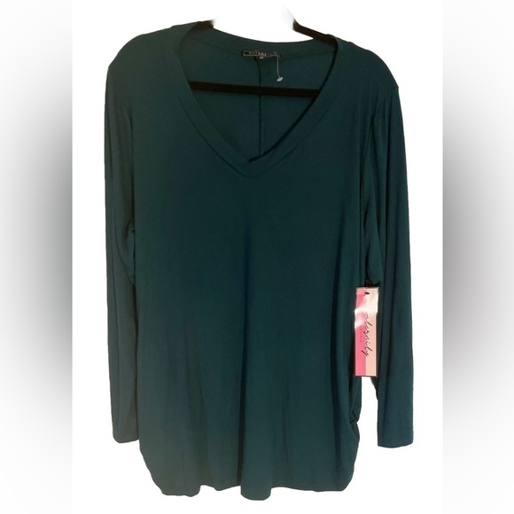 Maternity Essentials Green Top NWT Size 2X - Picture 2 of 2